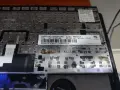 Tastiera di un laptop con segni di corrosione, forse a causa di un liquido. Il problema di cold boot potrebbe essere legato a questo danno.