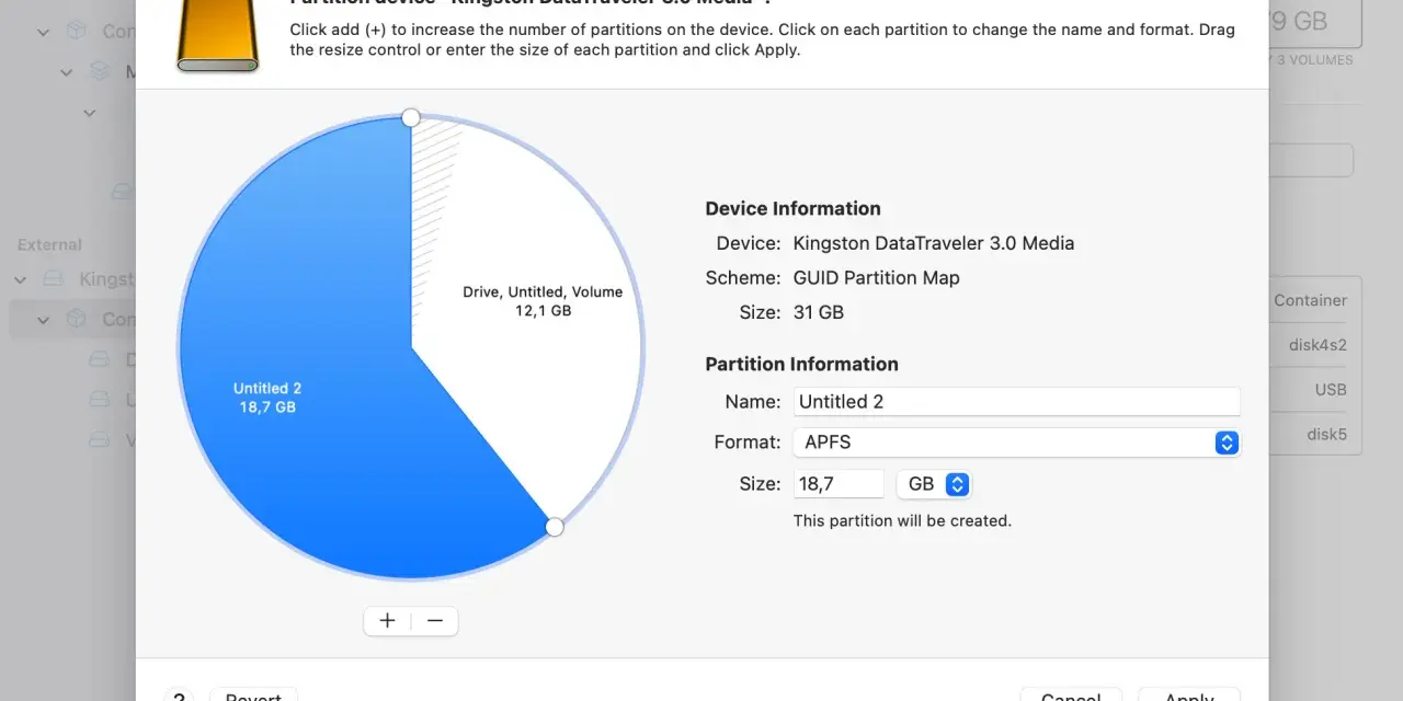 Finestra di Utilità Disco per creare partizione su un drive Kingston. Mostra un grafico a torta con due sezioni e dettagli per la nuova partizione.