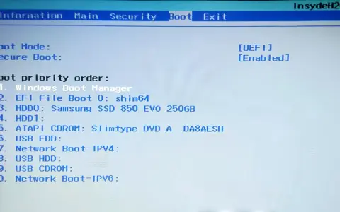 Schermata BIOS InsydeH20 con opzioni di avvio. Per disinstallare Ubuntu, modifica l'ordine di avvio per escludere le voci relative a Linux.