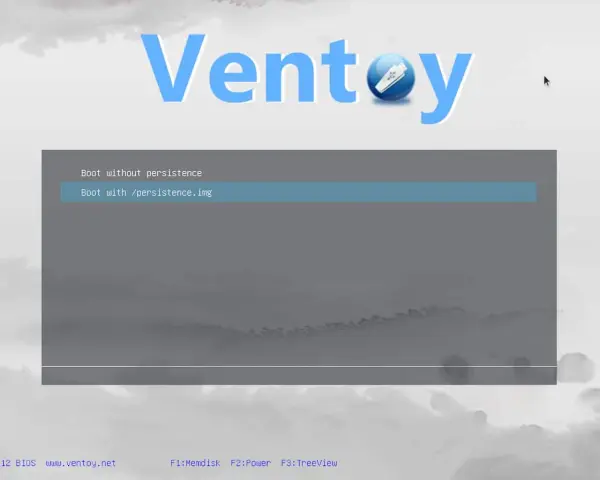 Schermata di Ventoy per installare Linux su chiavetta USB persistente. Opzione "Boot with /persistence.img" selezionata.