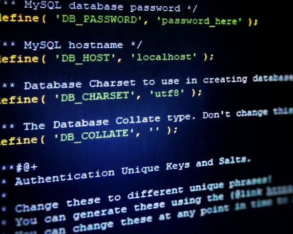 Codice PHP che definisce le impostazioni del database, inclusa la configurazione del sql collate.