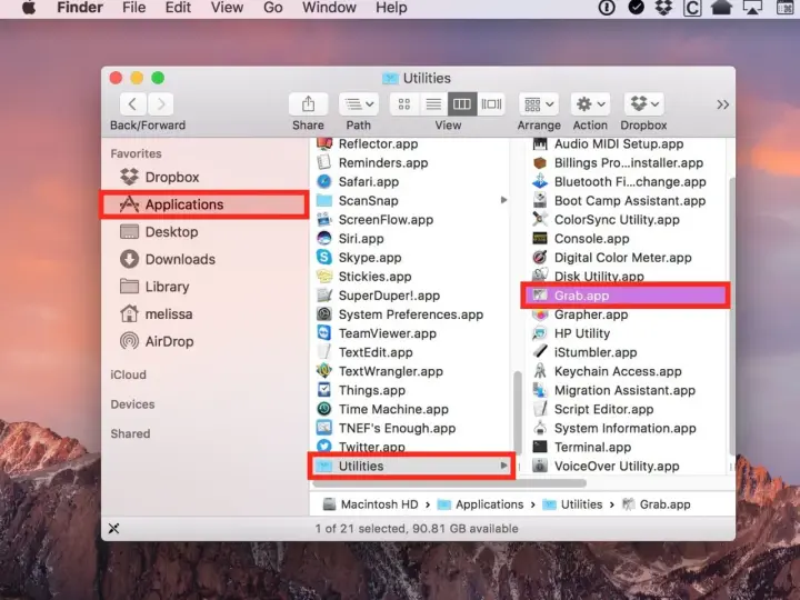 Finestra del Finder su Mac, con la cartella "Applicazioni" selezionata e l'elenco delle utility, tra cui "Grab.app" evidenziato.