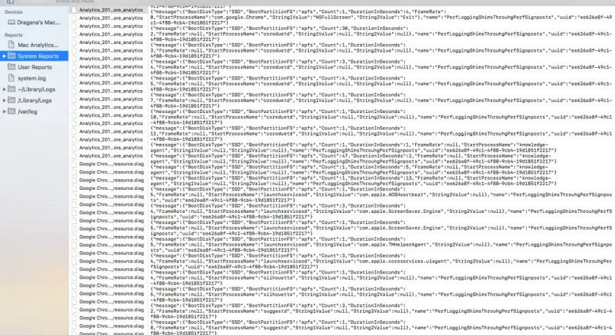 Un registro di sistema mostra dettagli su processi e attività del computer, con messaggi che indicano la durata e il tipo di operazioni.