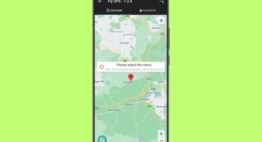 Schermata dell'app Fly GPS con una mappa e un popup che chiede "Please select the menu" per mostrare come inviare la posizione.
