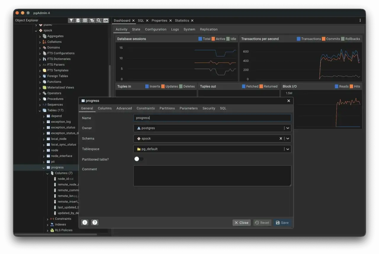 Interfaccia di pgAdmin 4 su Ubuntu, con la finestra di dialogo per la configurazione della tabella