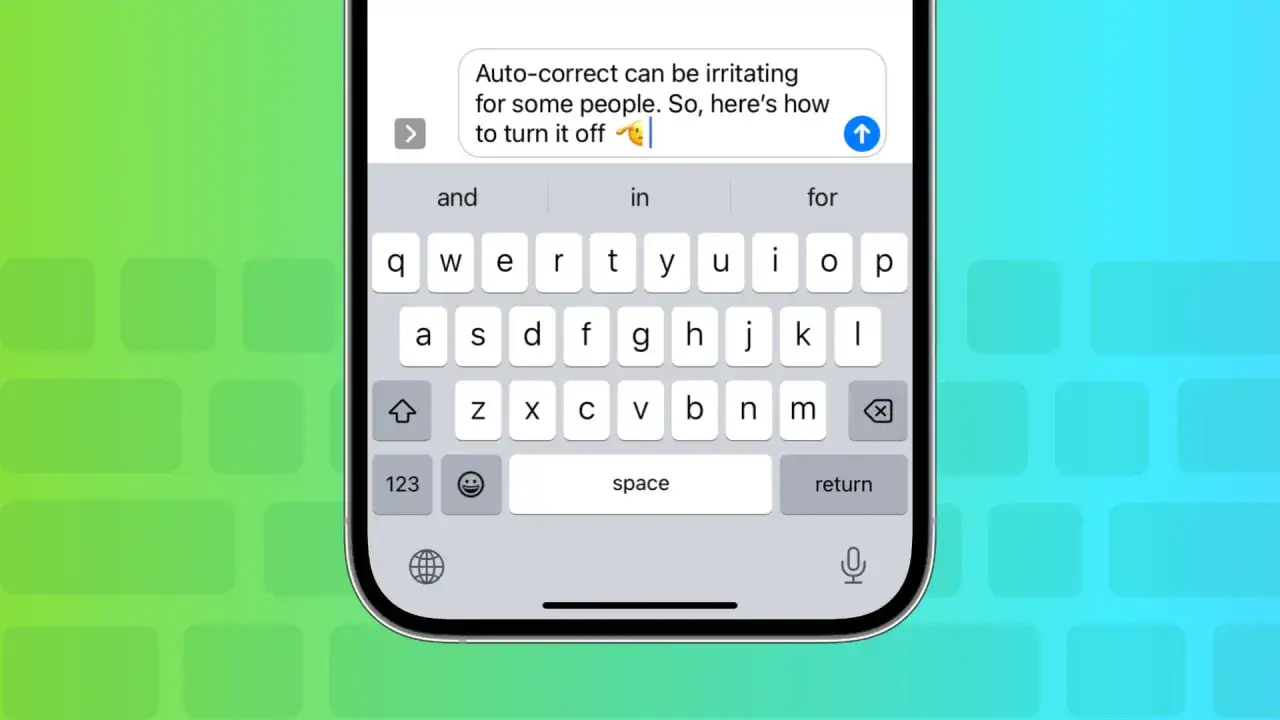 Schermata di un telefono che mostra le impostazioni tastiera, con suggerimenti di parole e tasti QWERTY.