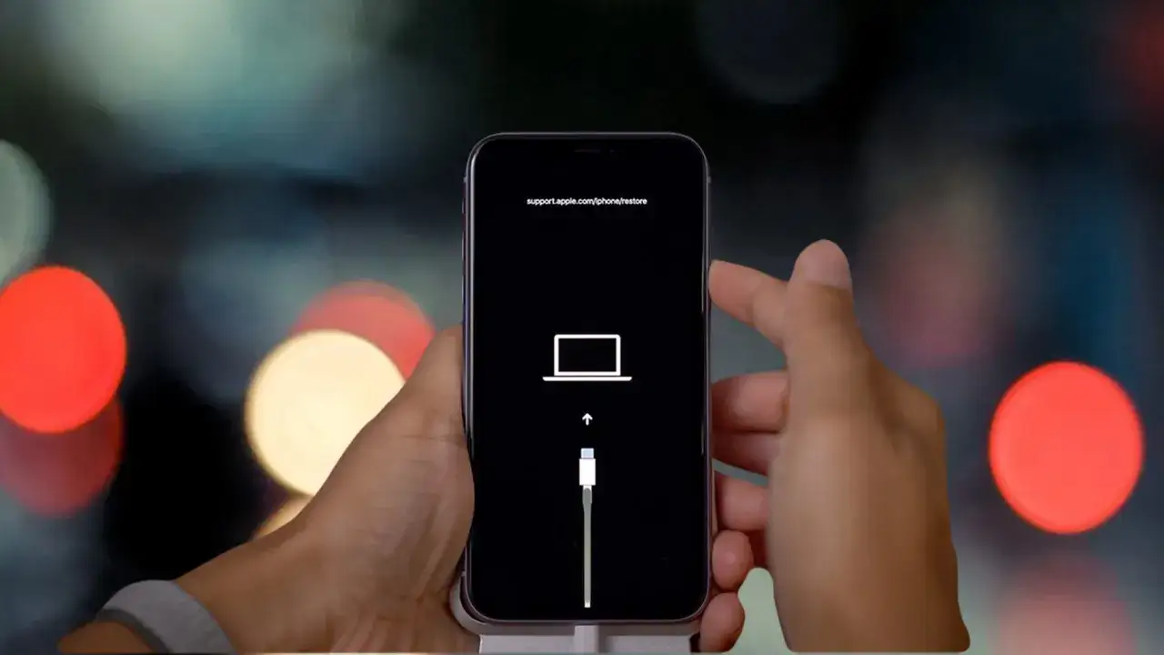 iPhone in modalità DFU, pronto per il ripristino.